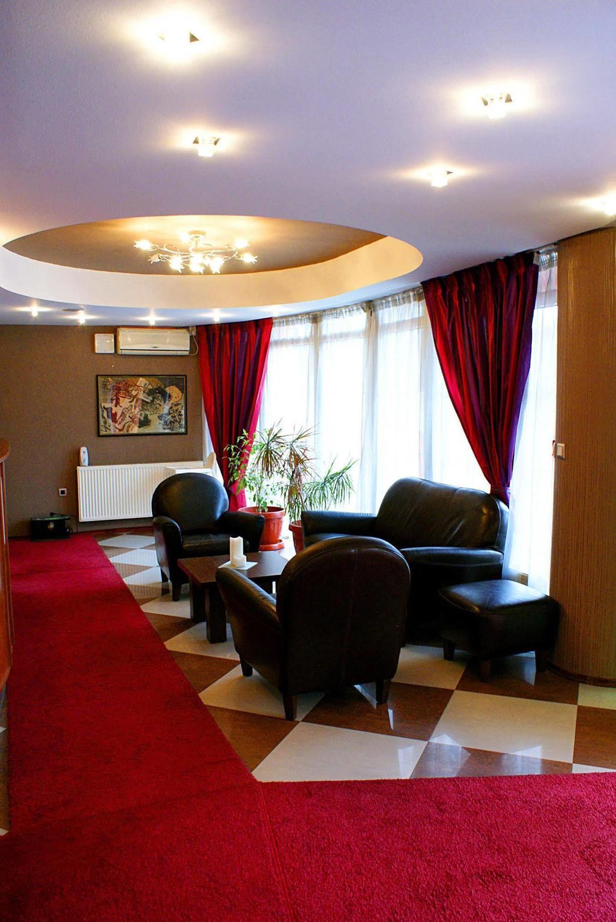 Leonardo Hotel Скоп'є Екстер'єр фото