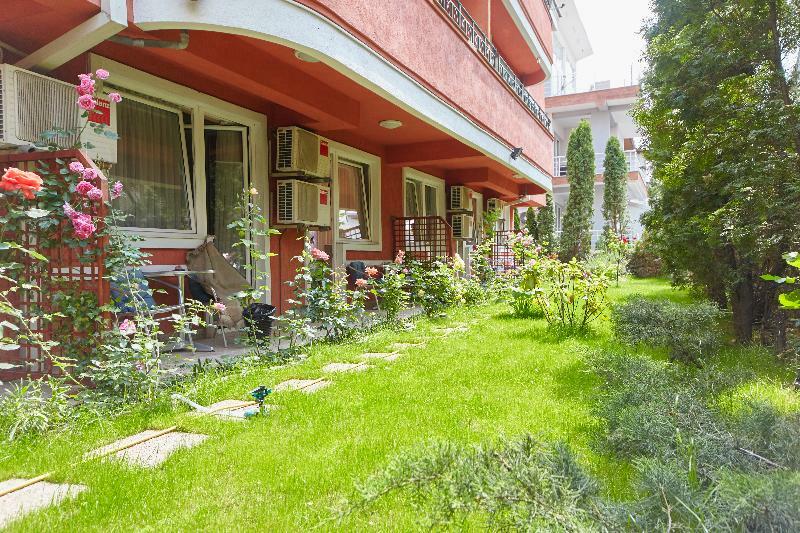 Leonardo Hotel Скоп'є Екстер'єр фото